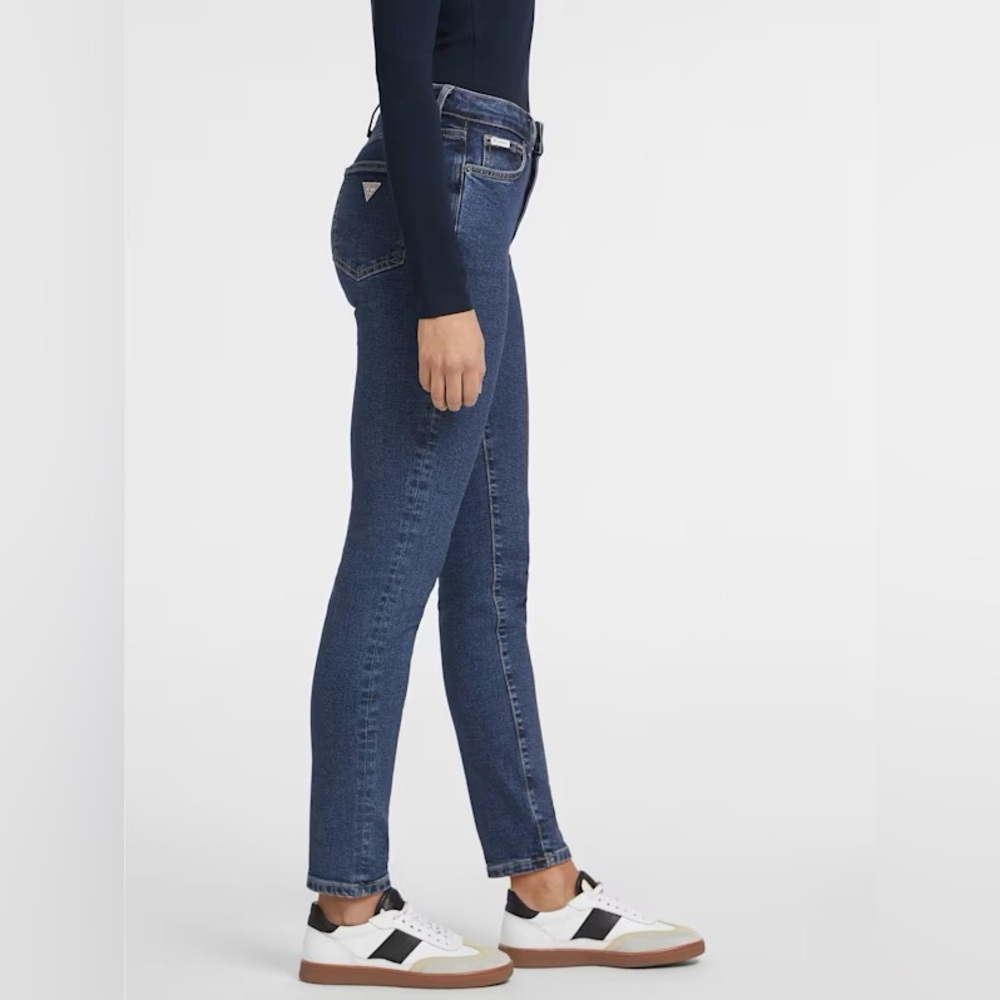 Guess Jeans G05 Skinny Mid-Rise Sexy Curve Dark Wash Denim Jeans